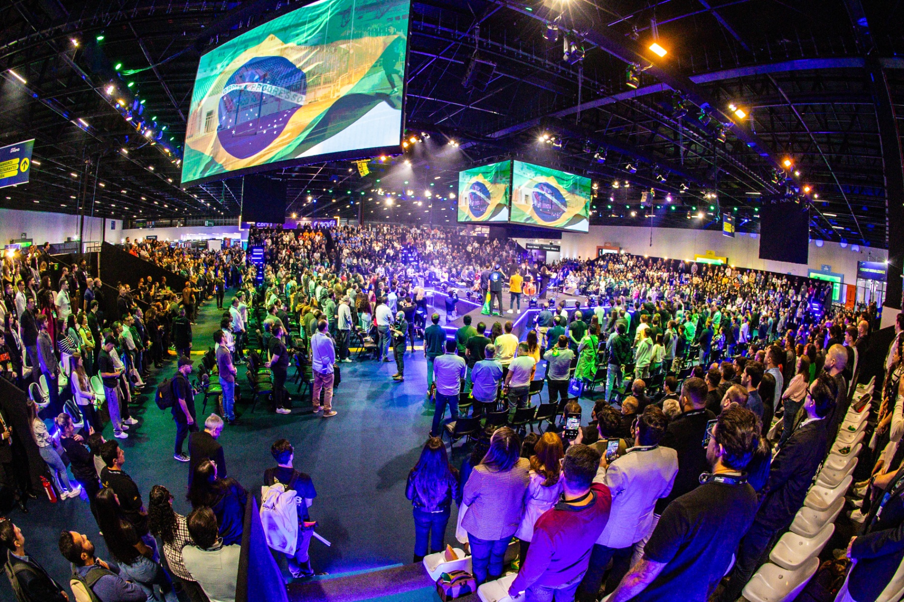 AI Brasil Experience — arena lotada